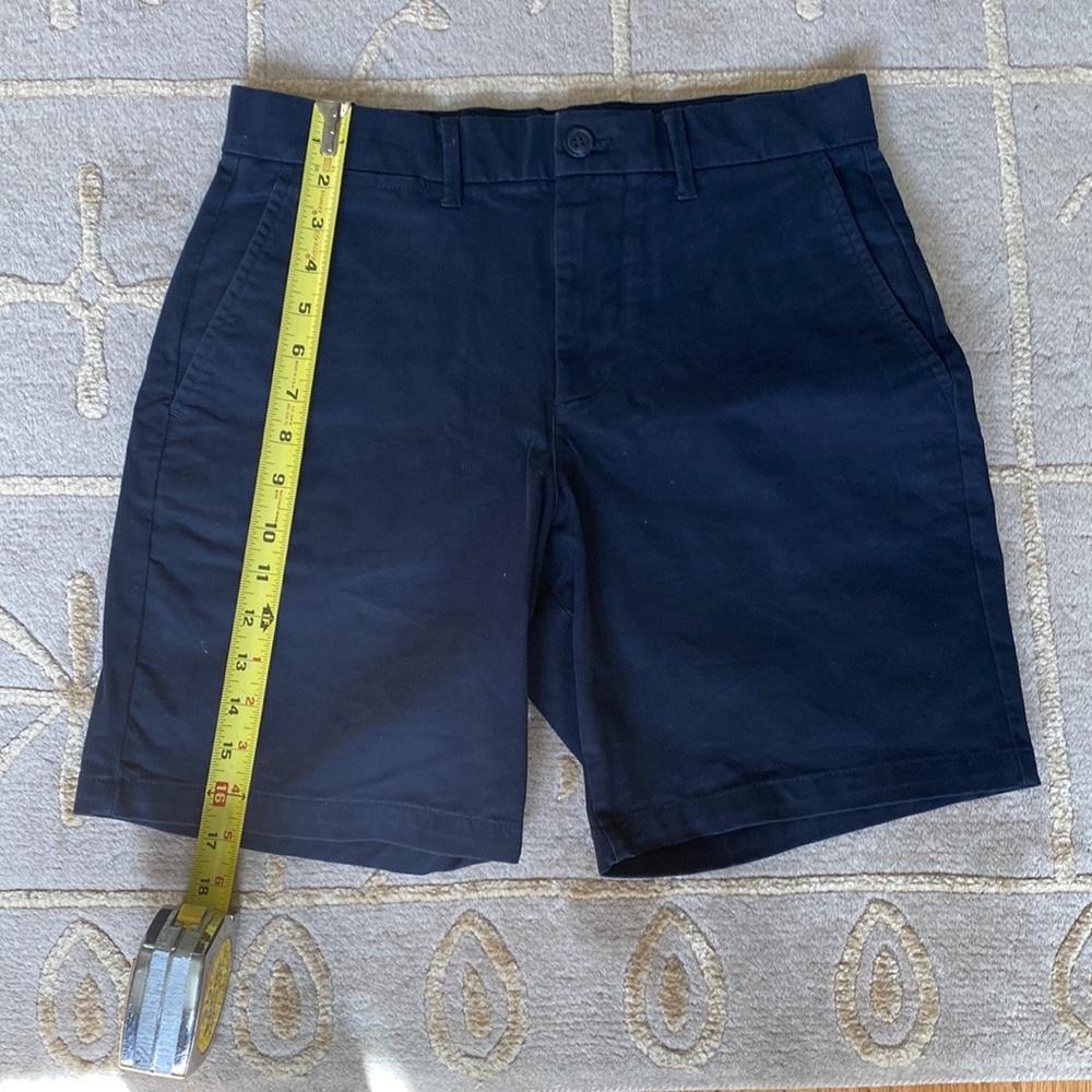 Gap shorts waist 28